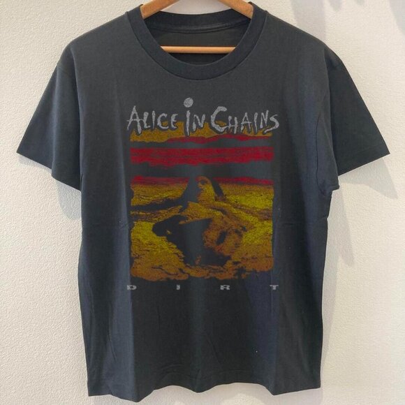 Retro 90s Alice In Chains Dirt Album Unisex T-Shirt, Alice In Chains band shirt - Picture 1 of 4